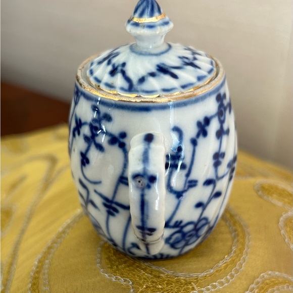 Royal Bayreuth Tettau Strawflower Antique Porcelain 3 3/8" Mustard/Jam cup, Blue - Picture 4 of 14